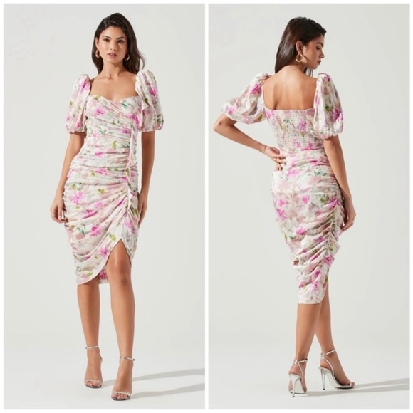 ASTR the label Emma ruched satiny Floral Puff Sleeve Dress size medium - Picture 2 of 13